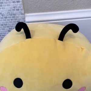 Sunny the Bee Squishmallow